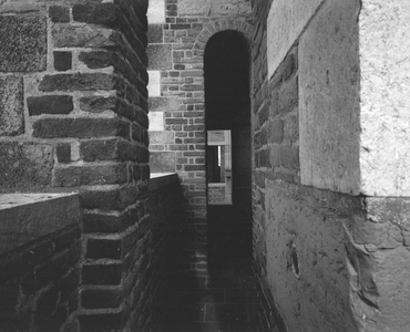 360034 Interieur van de Domtoren (Domplein) te Utrecht: omgang.